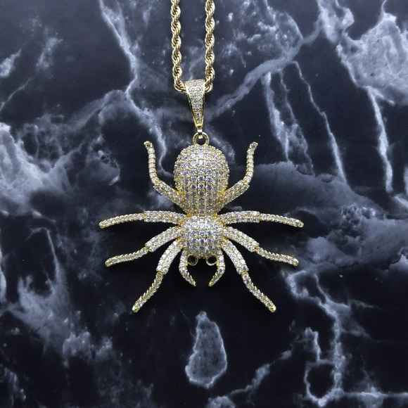 14K Gold Finish Spider + 20" Rope Chain - Picture 8 of 10